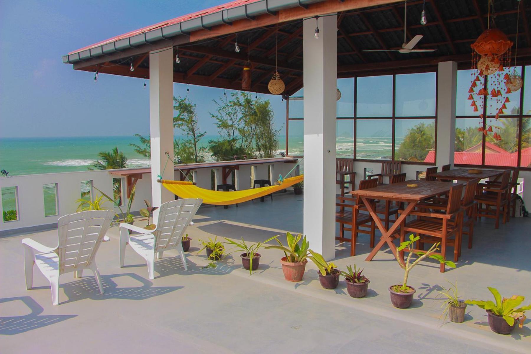 Shehara Sun Surf Lodge ミディガマ・イースト エクステリア 写真