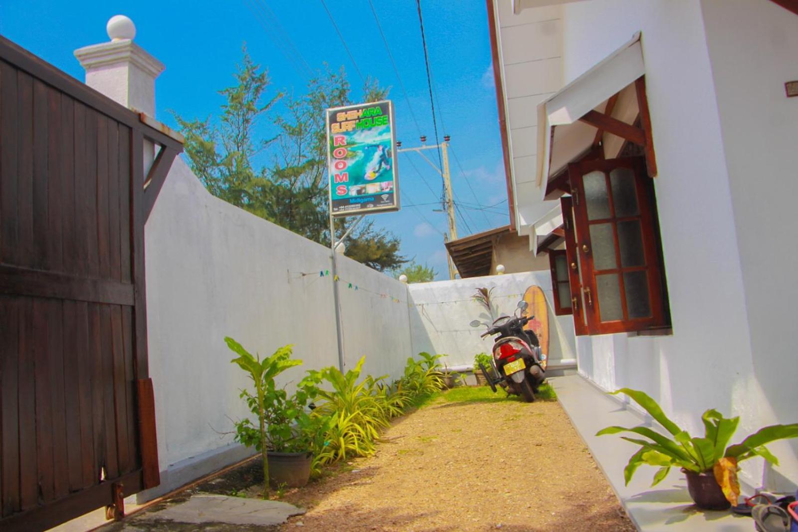 Shehara Sun Surf Lodge ミディガマ・イースト エクステリア 写真